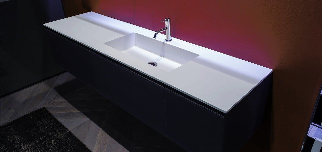 Basico Integrated Sink, view 3