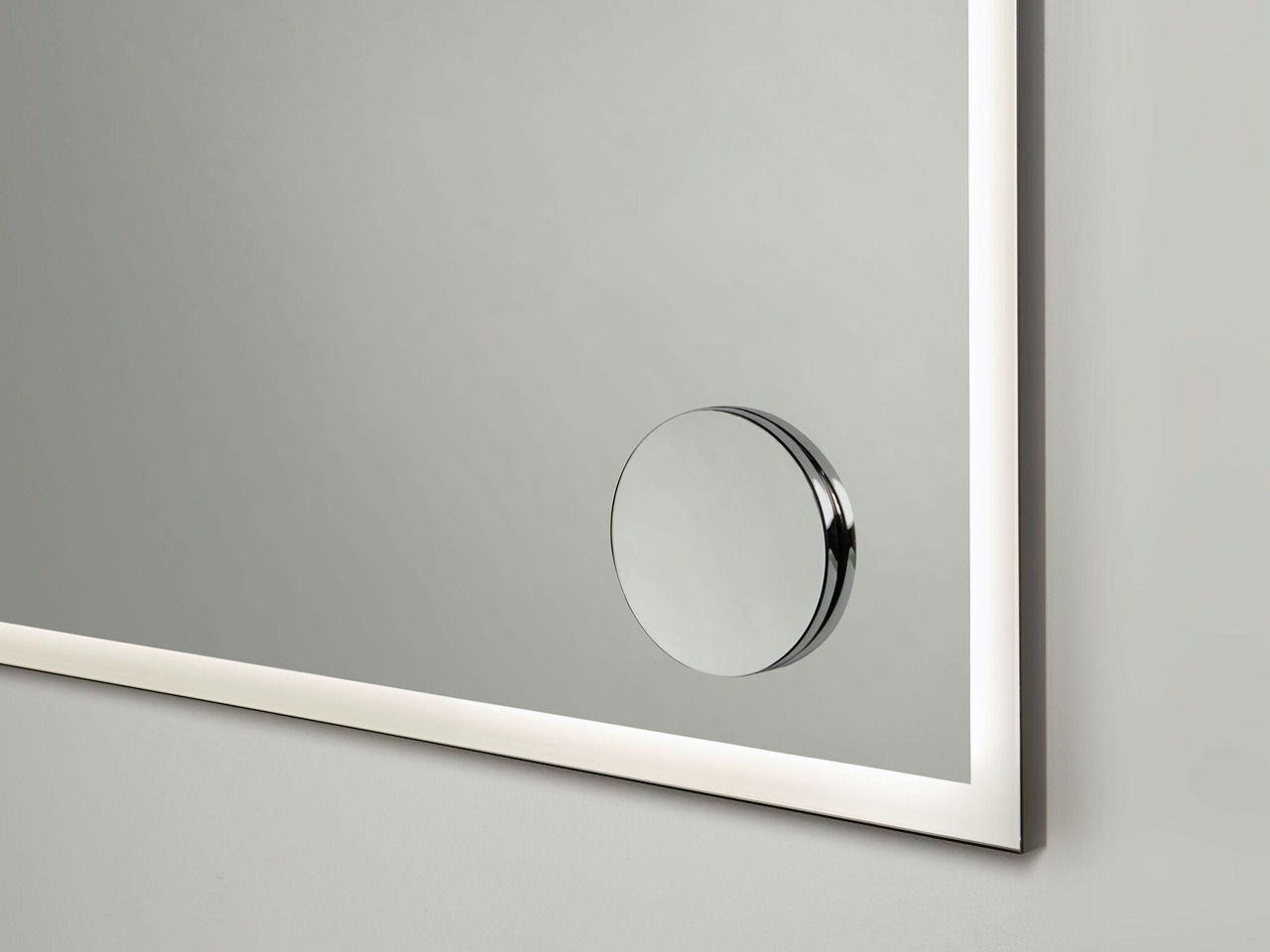 Focus Wall Mirror with LED Lighting