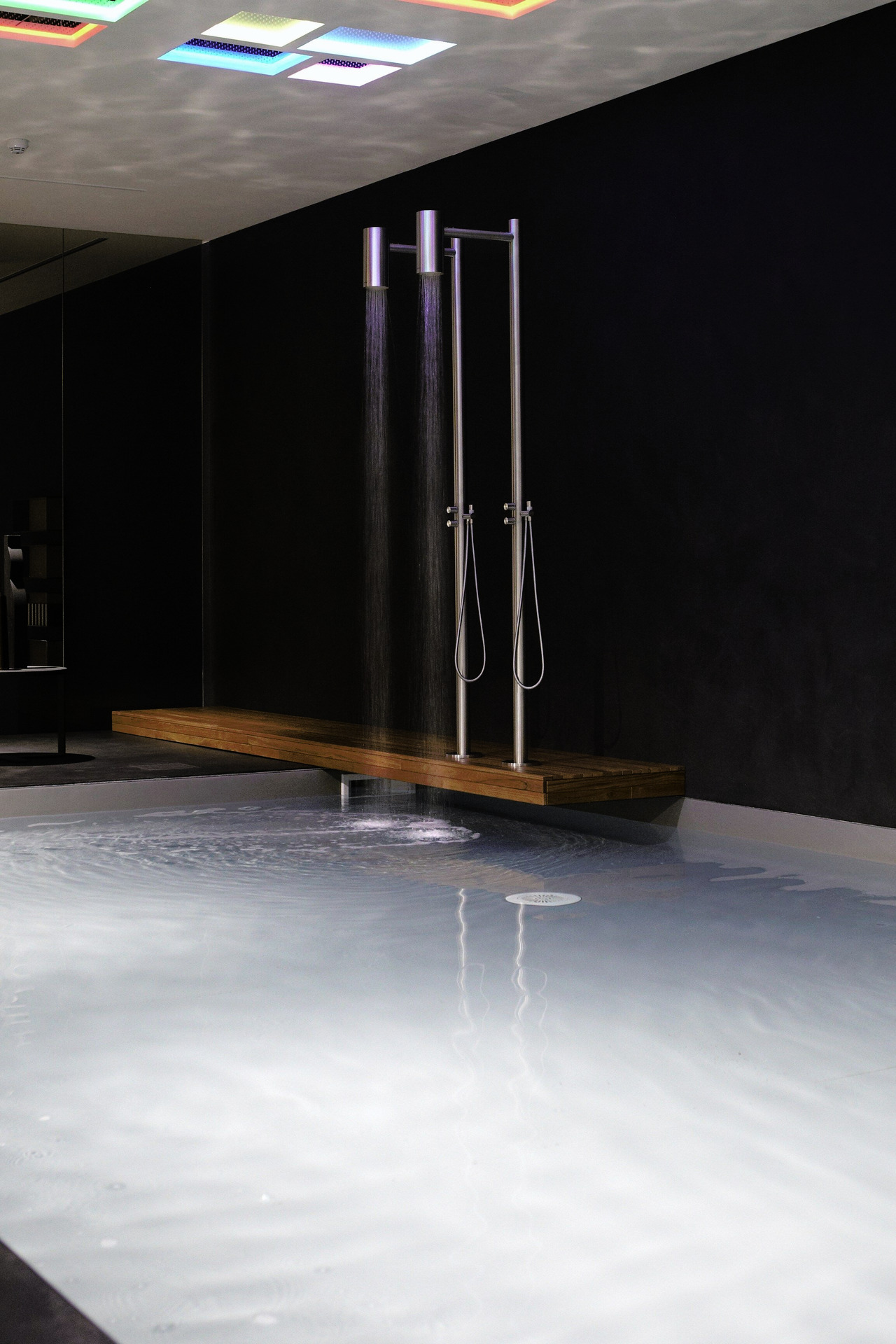 Shawa 2 Freestanding Shower Column, view 13