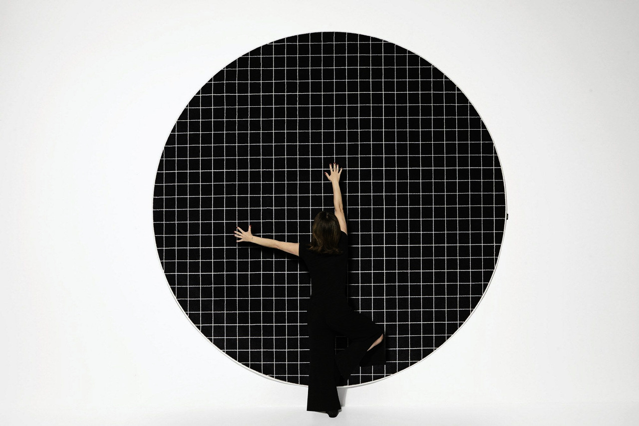 TRAMATO TR820 Round Rug, view 2