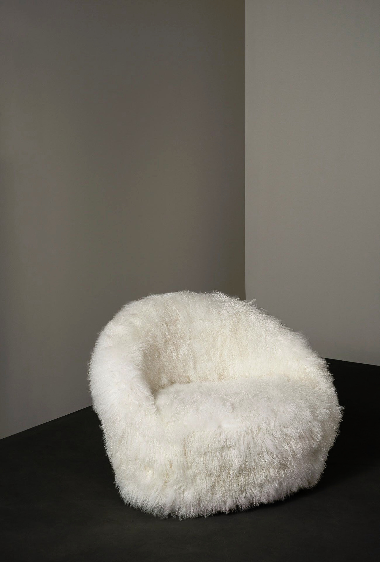 Artik Armchair by Paola Navone, view 4