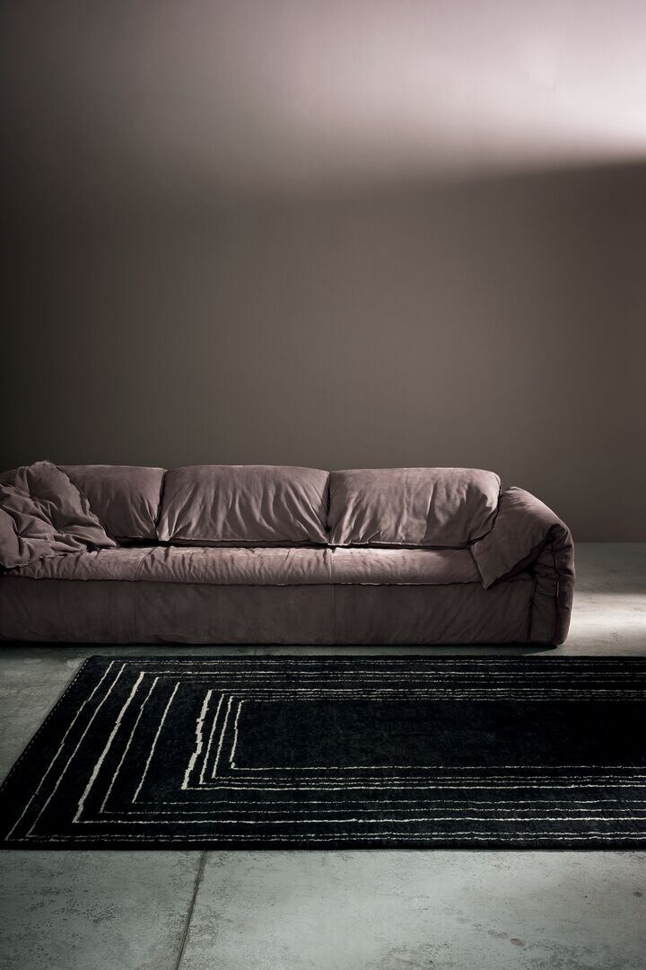 Casablanca Sofa, view 2