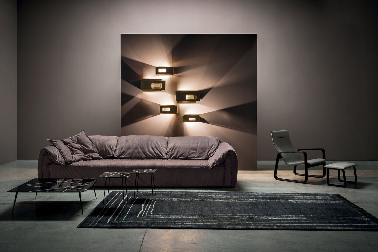 Casablanca Sofa, view 3