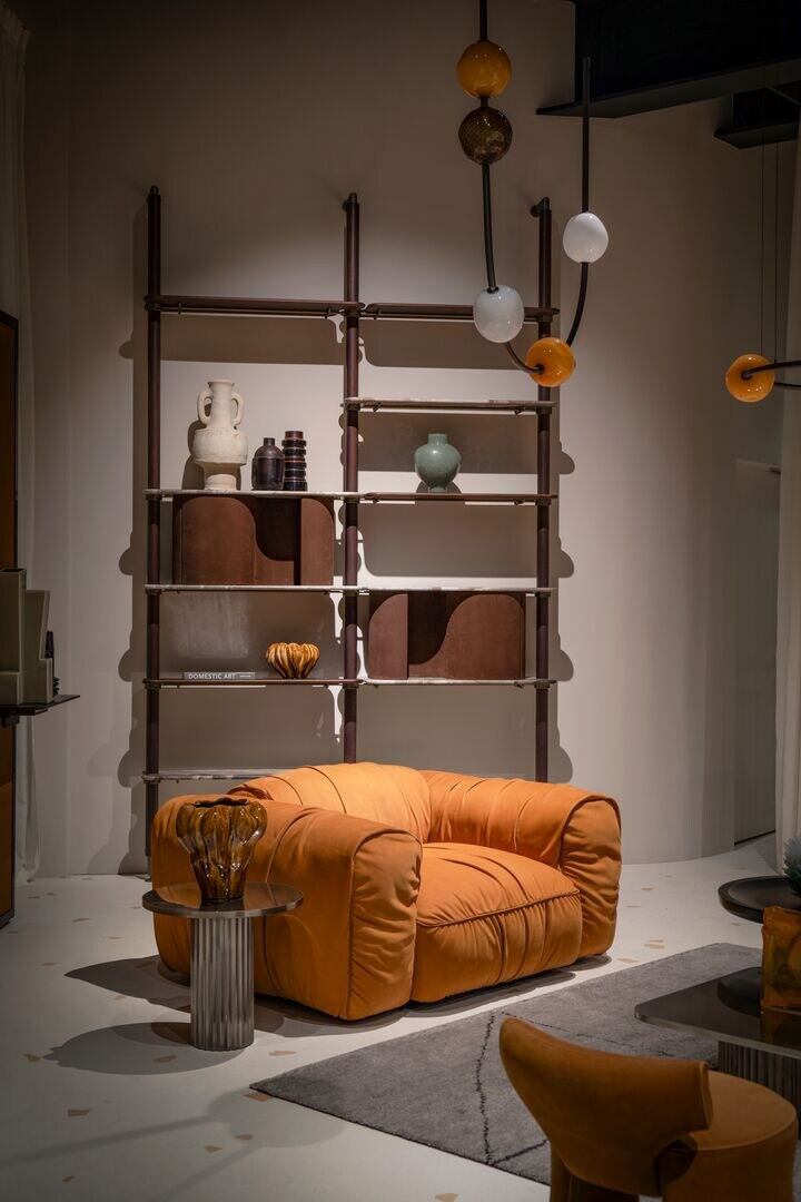 Chicago Armchair, view 2