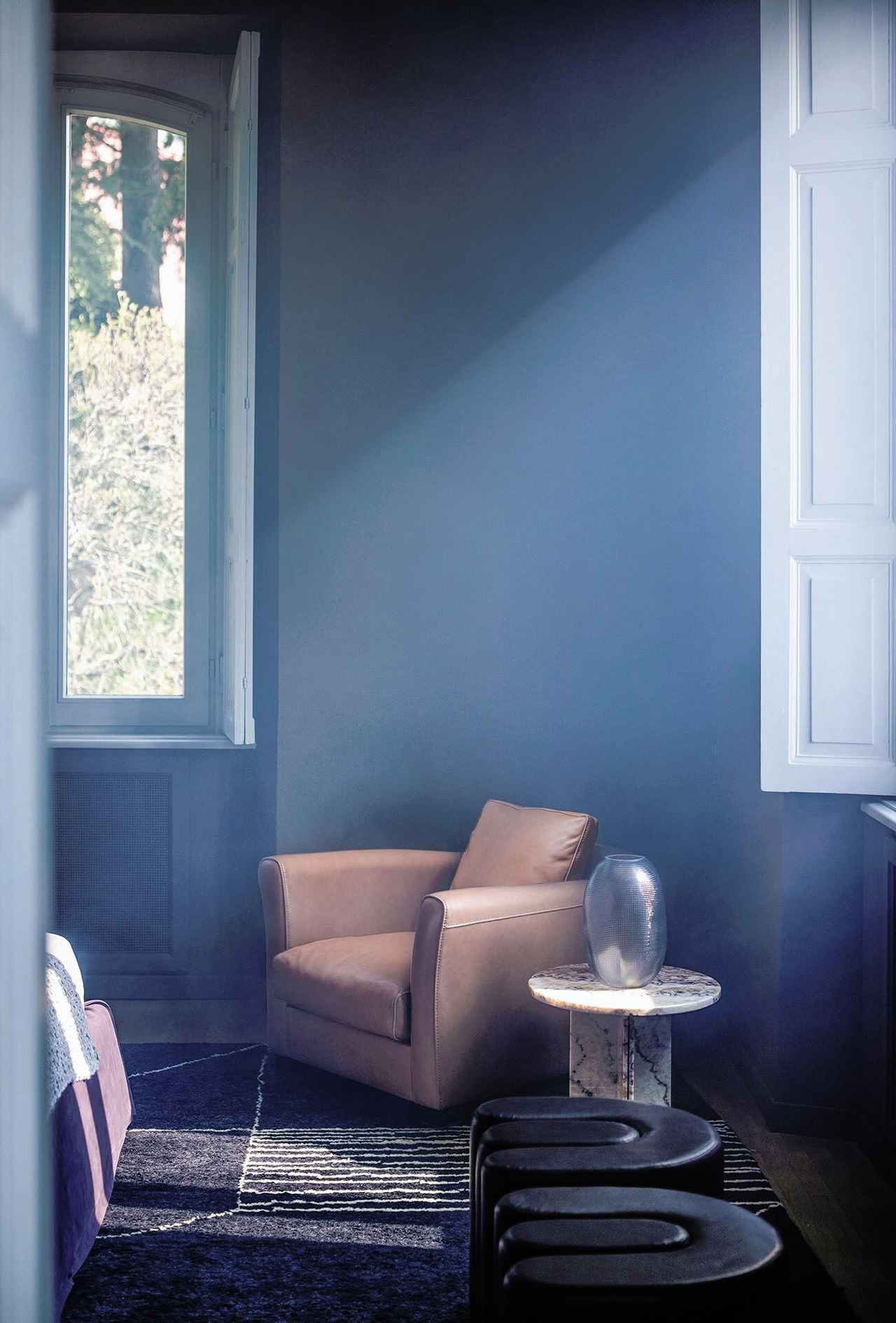 Diner Leather Armchair by Piero Lissoni, view 2