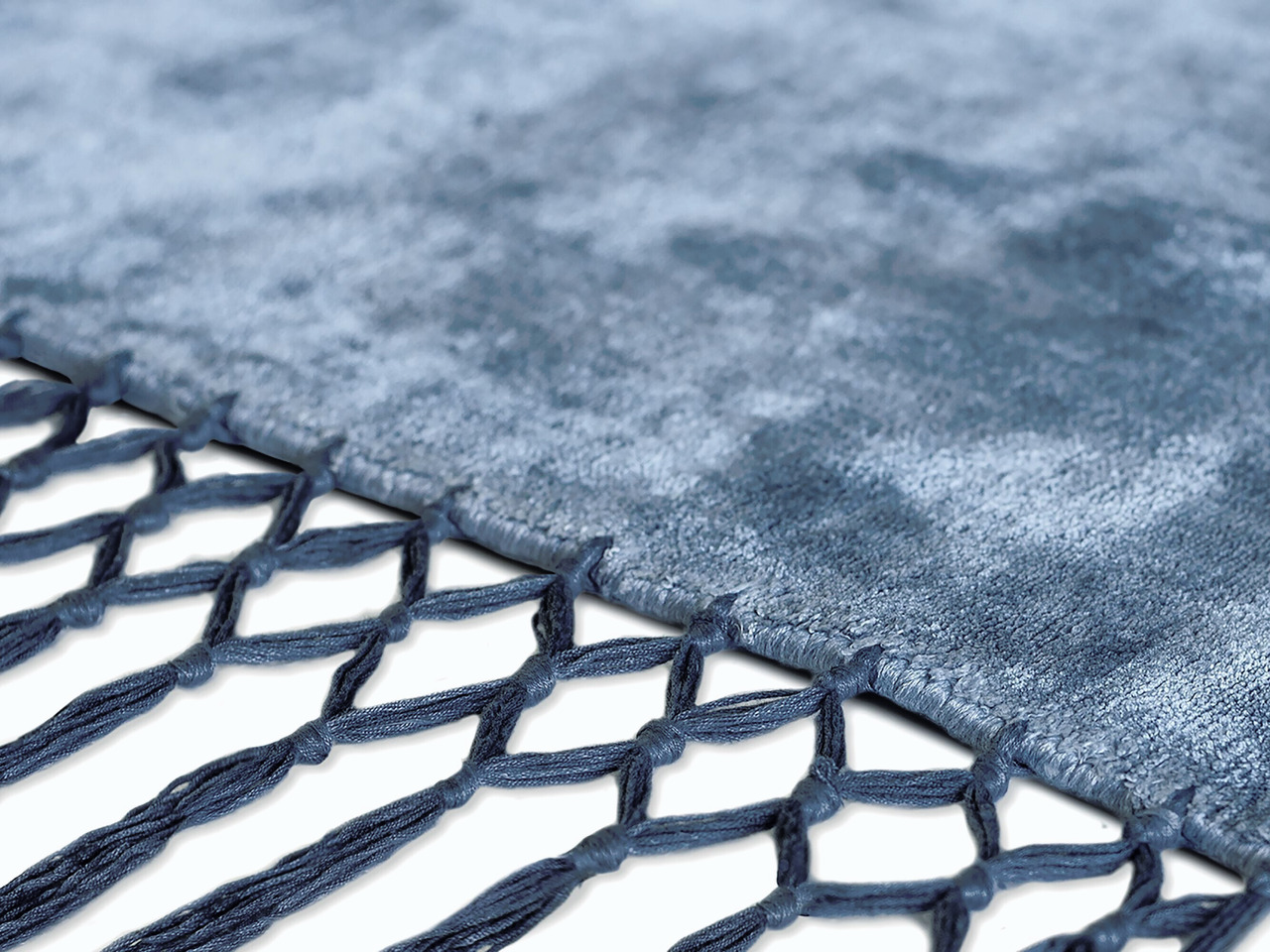Fringes Rug