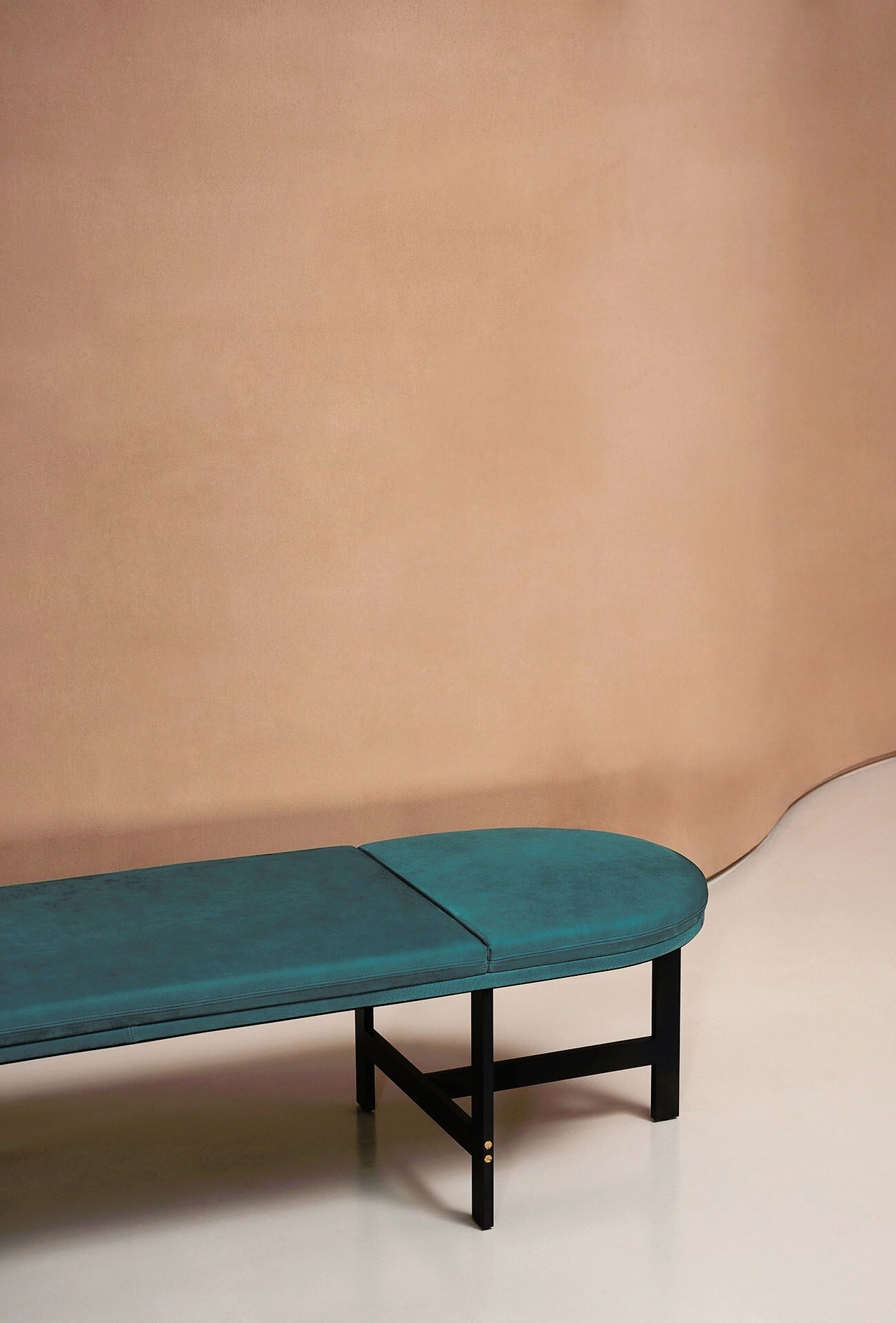 Passepartout Bench, view 2