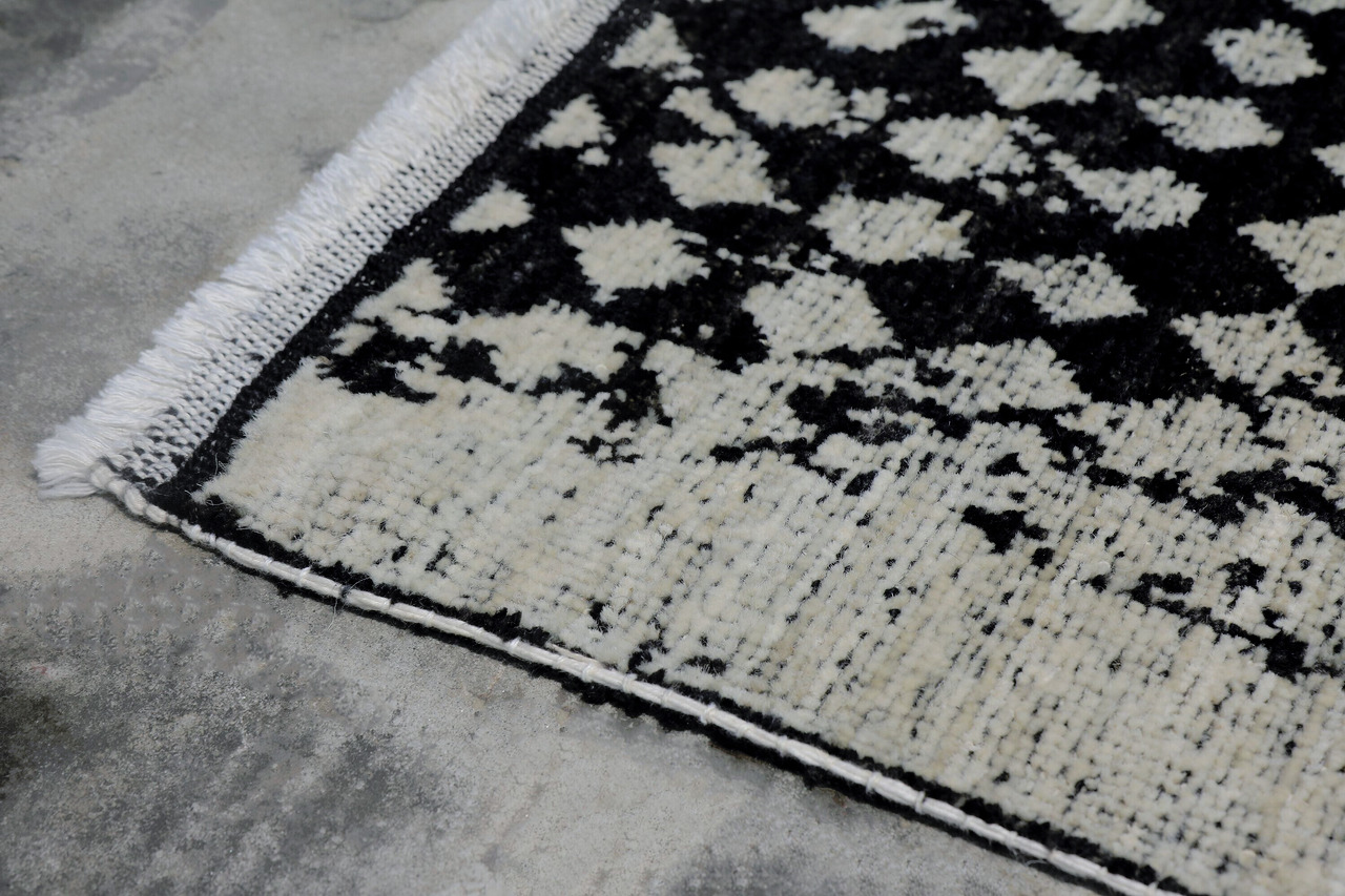 Scarlet Pois Handwoven Rug by Draga&Aurel, view 8