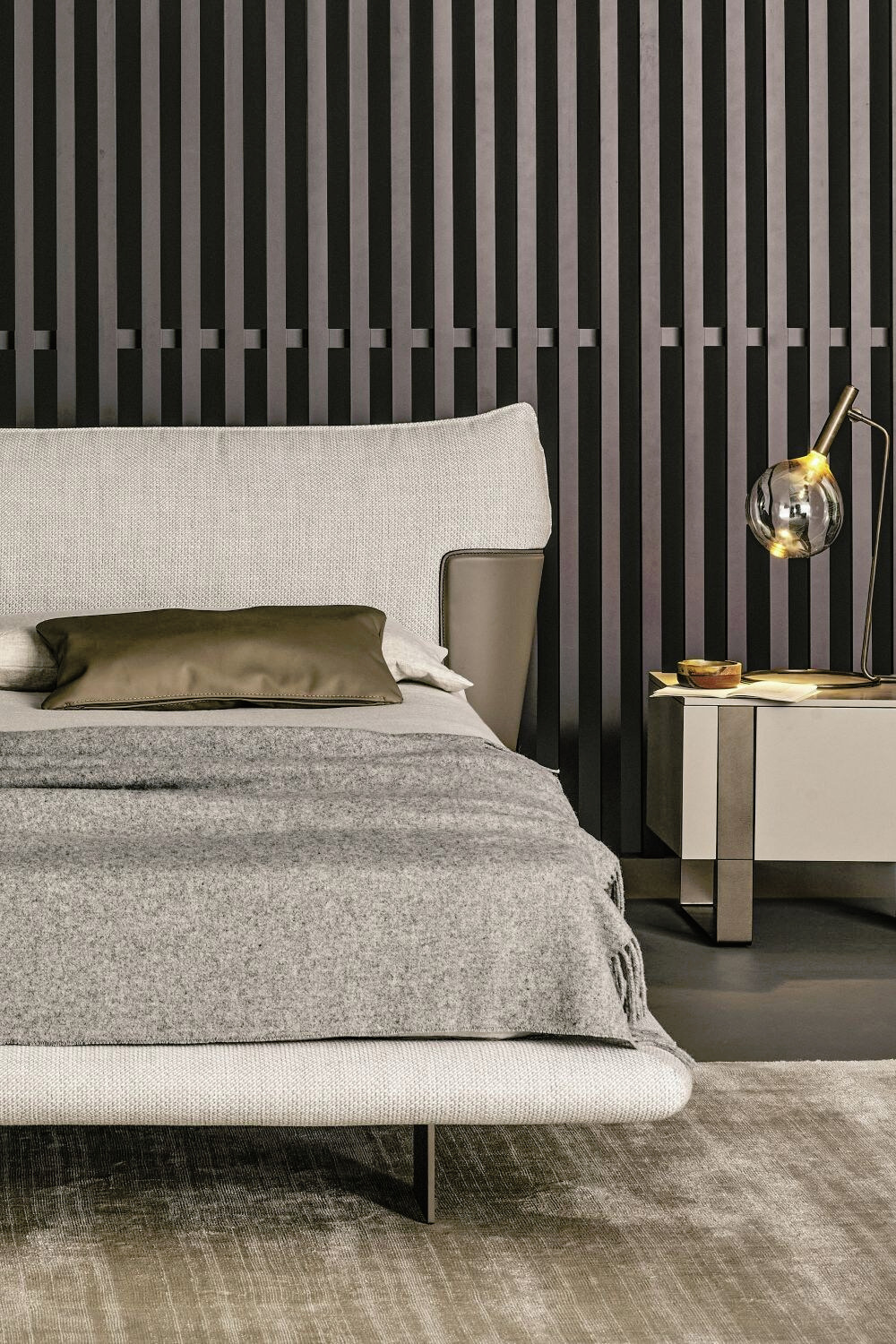 Blend Bed, view 5
