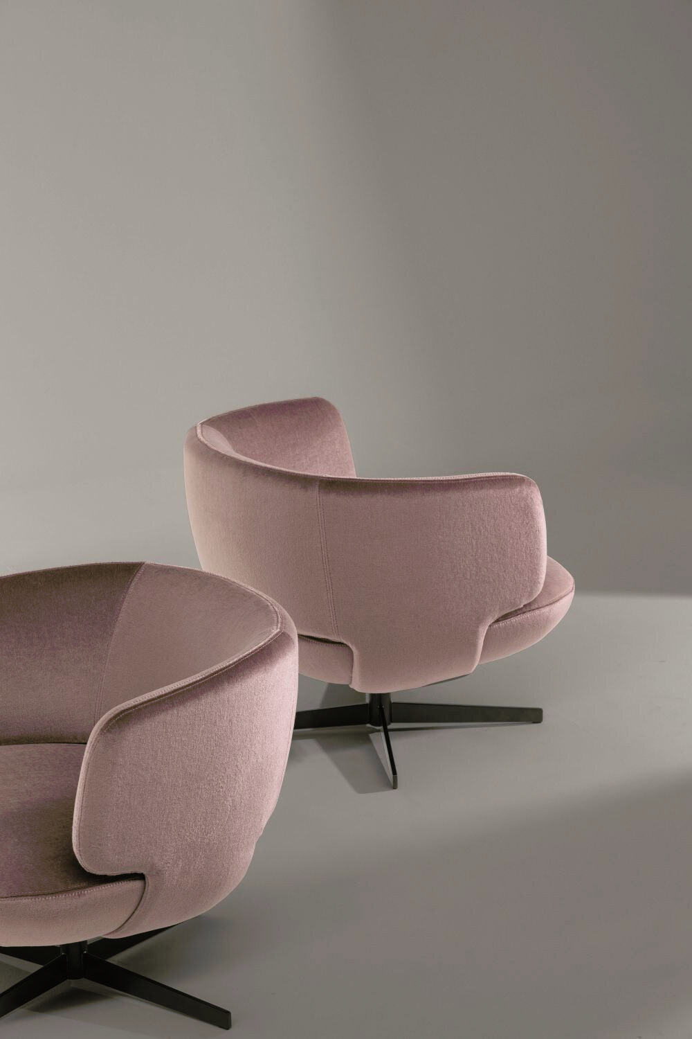 Doge Armchair, view 2