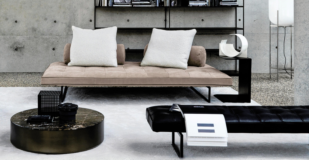 Ludwig Desiree Sofa, view 4