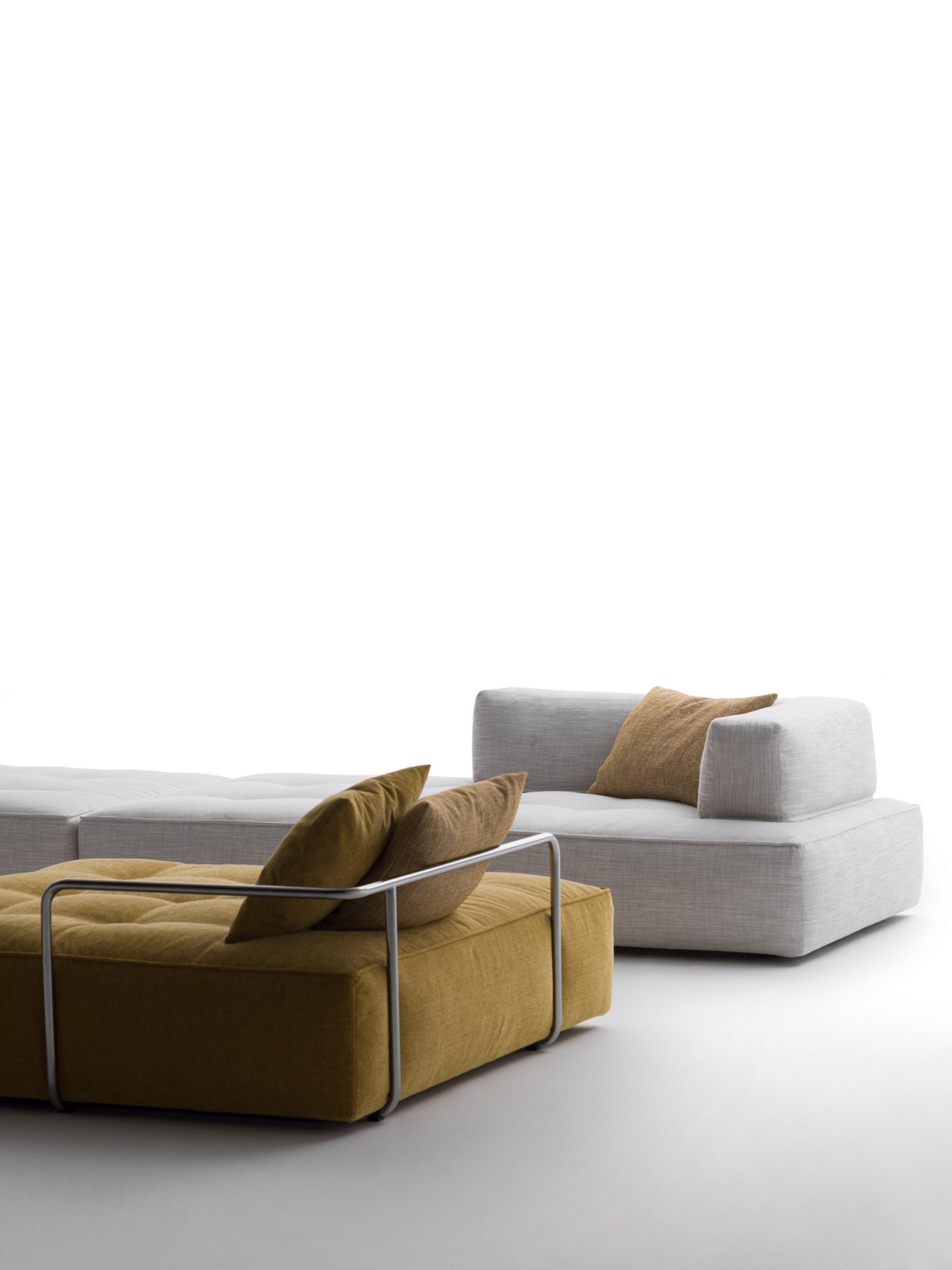 Melvil Desiree Sofa, view 2
