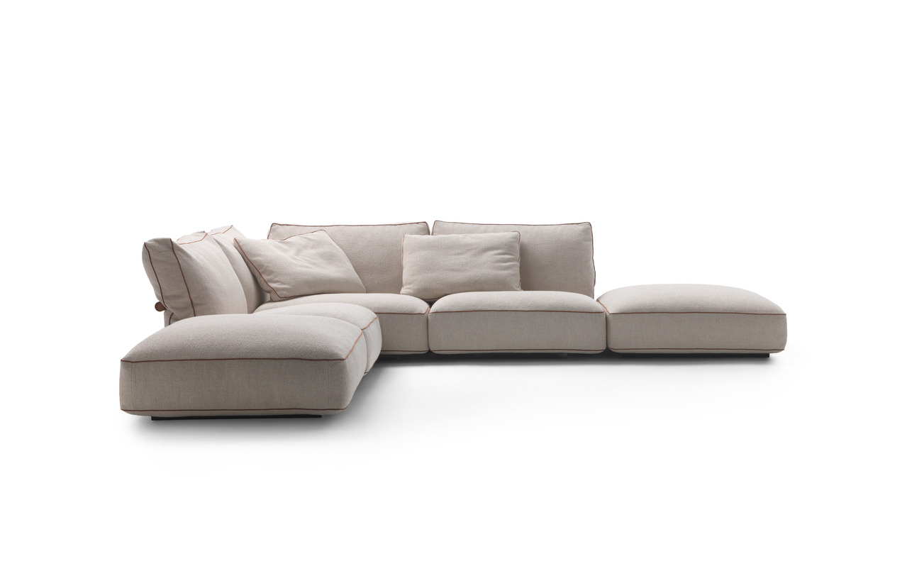Camelot Sofa by Flexform
