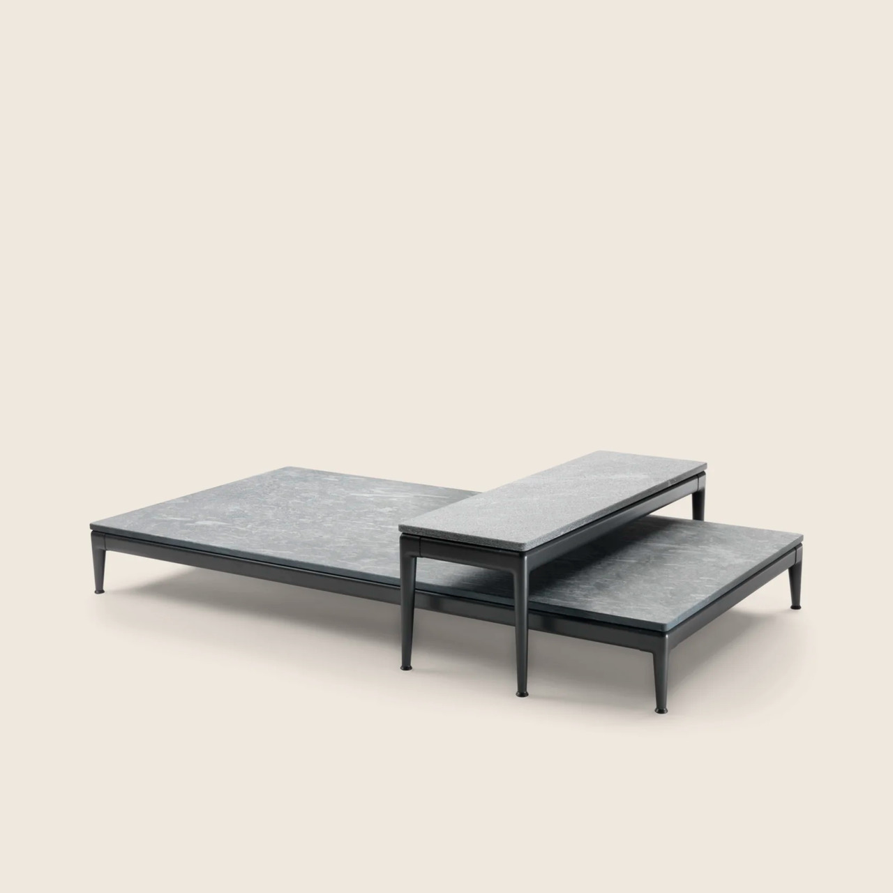 Pico Tables by Flexform