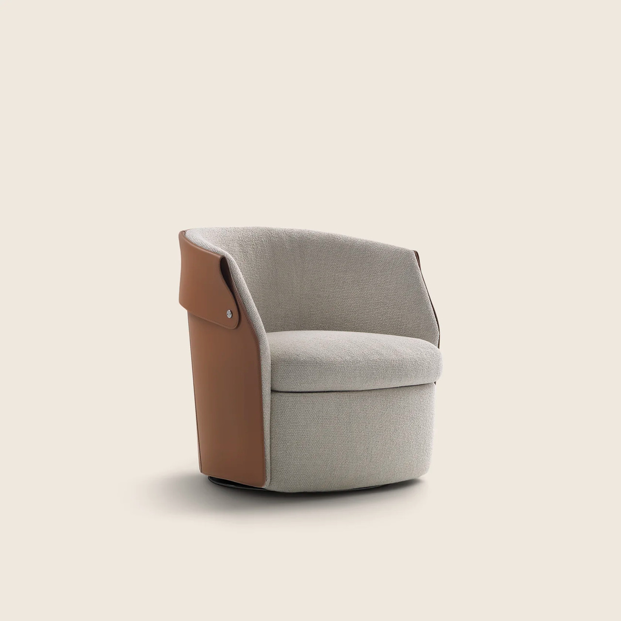 Ozzy Armchair