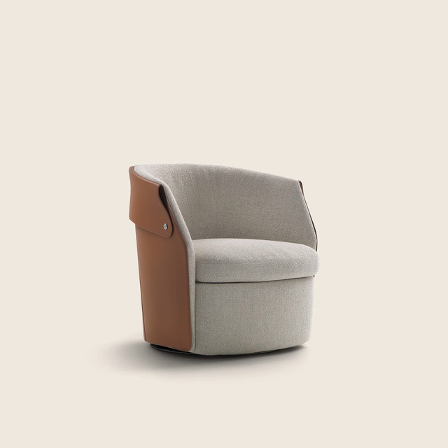 Ozzy Armchair