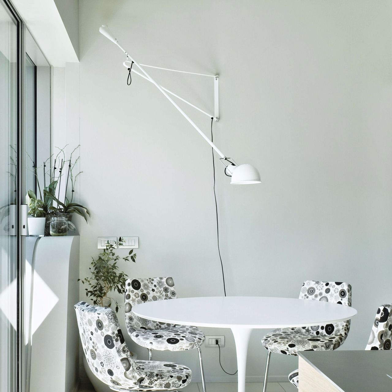 265 Flos