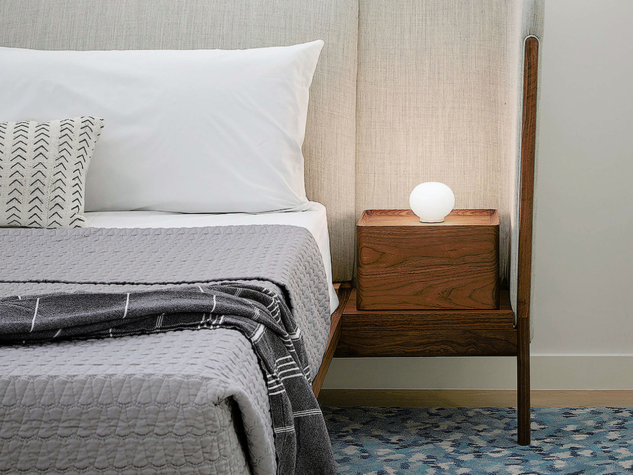 Mini Glo-Ball Table by Flos, view 3