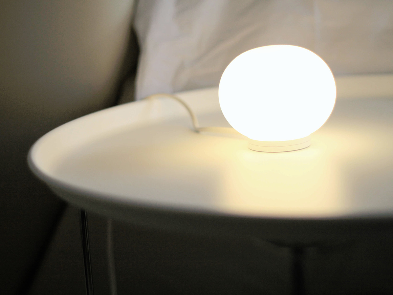 Mini Glo-Ball Table by Flos, view 4
