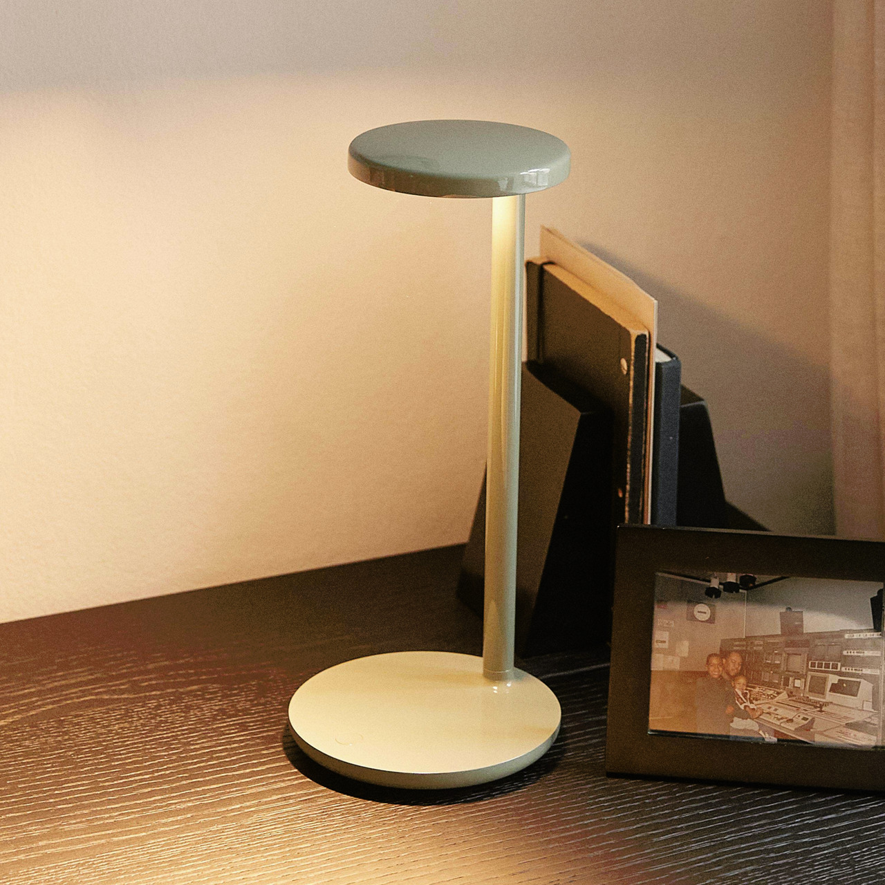Oblique by Flos