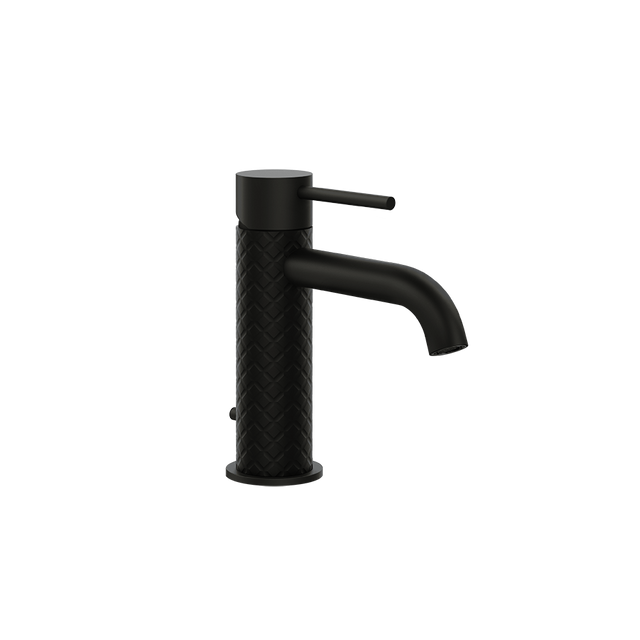 MATTE BLACK