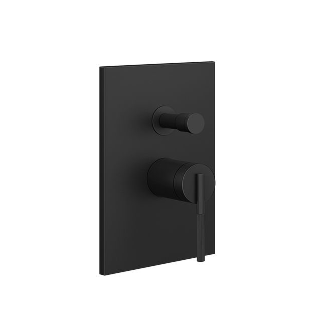 MATTE BLACK