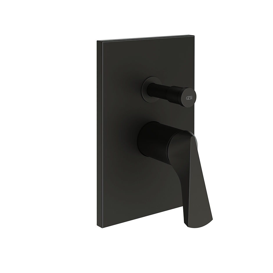 MATTE BLACK