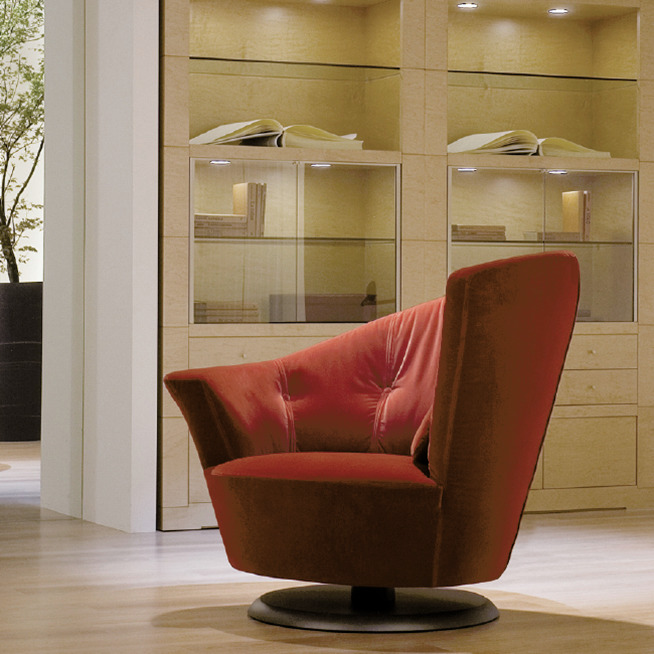 Arabella Armchair by Giorgetti, view 3