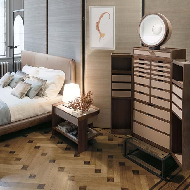 Archibald Bed by Giorgetti, view 3
