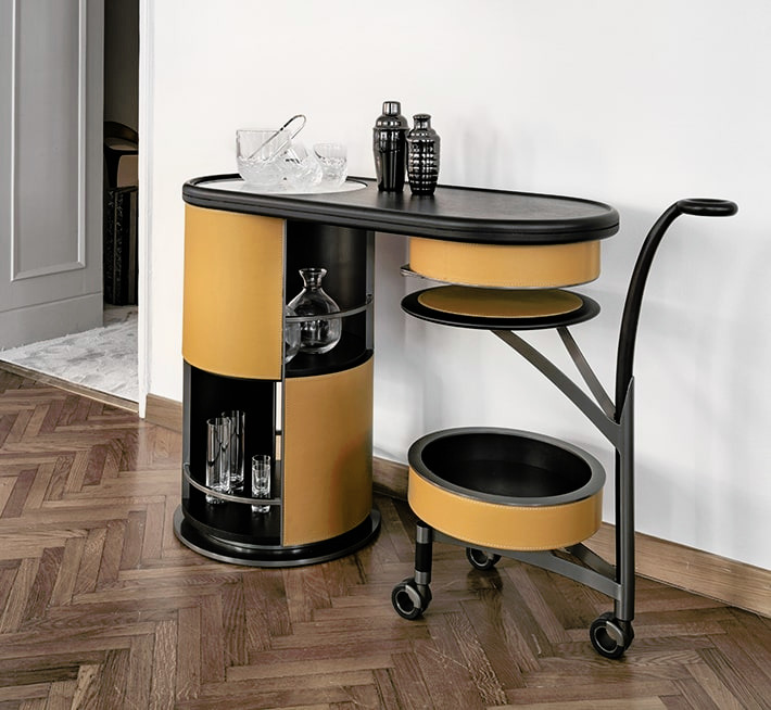 Bar Tender Decorative Object by Giorgetti, view 2