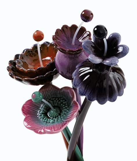 Flora Decorative Object by Giorgetti, view 2