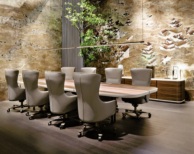Genius Chair by Giorgetti, view 2