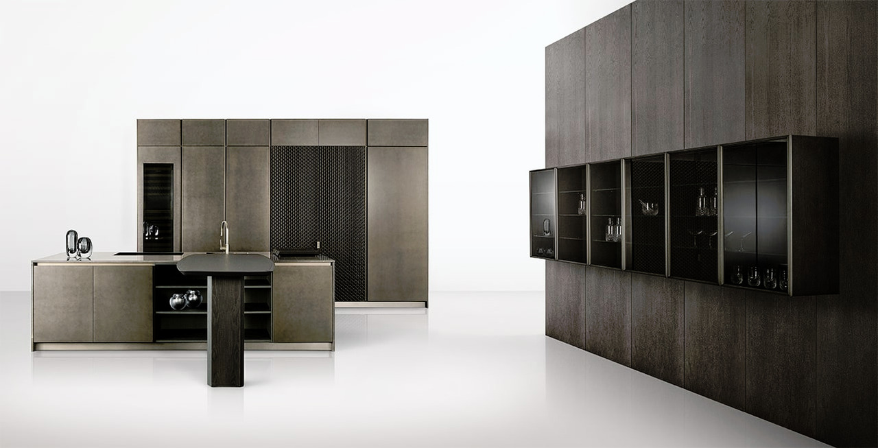 Gk.01 Decorative Object by Giorgetti, view 3