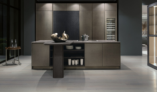 Gk.01 Decorative Object by Giorgetti