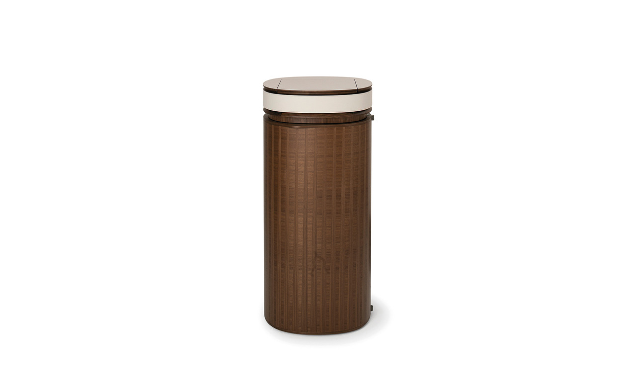 Houdini Bookcase by Giorgetti, view 5