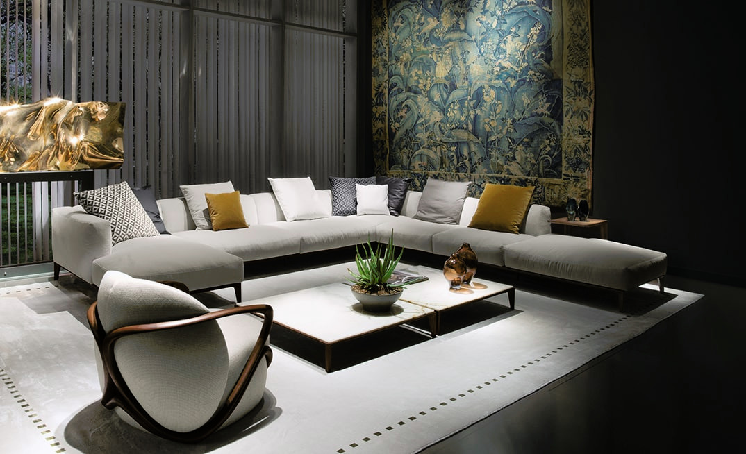 Hug Armchair by Giorgetti, view 3