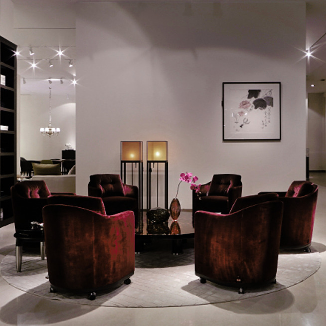 Musa Chair by Giorgetti, view 2
