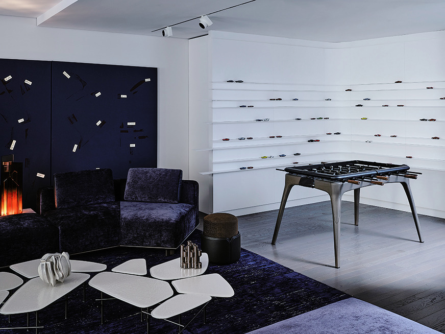 Nereo Game Table by Giorgetti, view 2