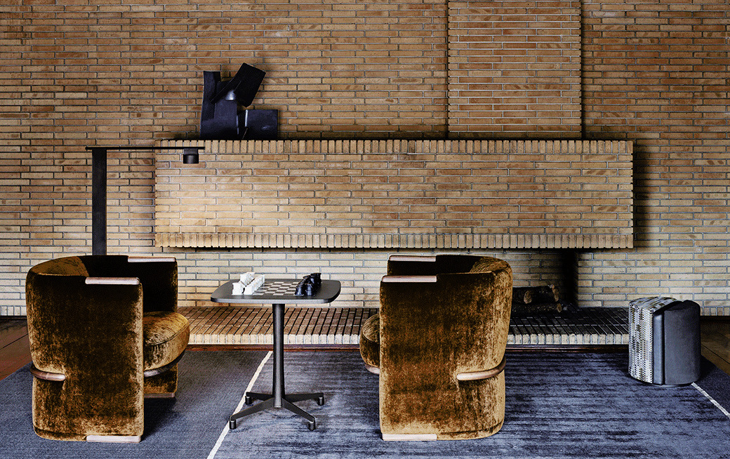 Summa Bench by Giorgetti, view 2