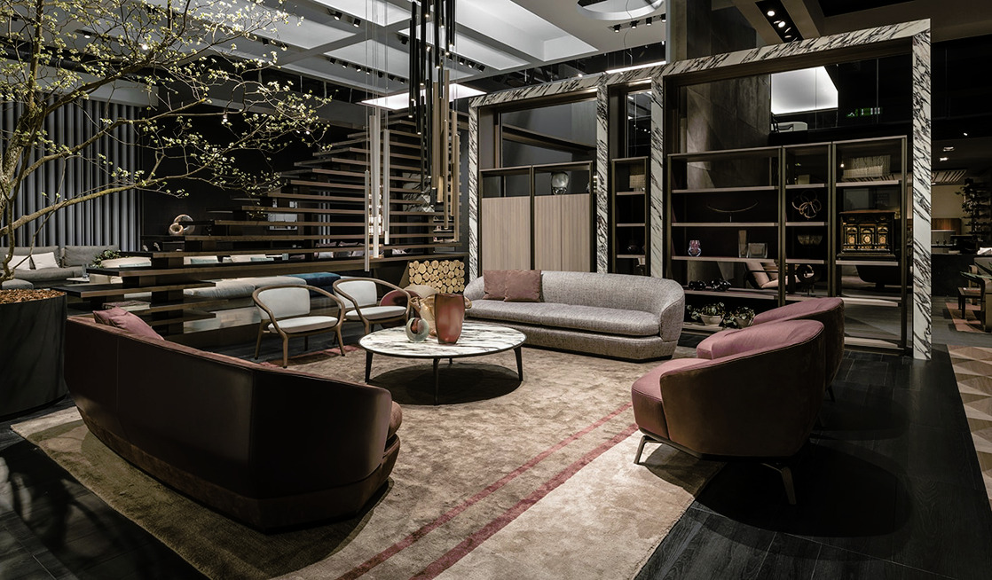 Tamino Armchair by Giorgetti, view 3