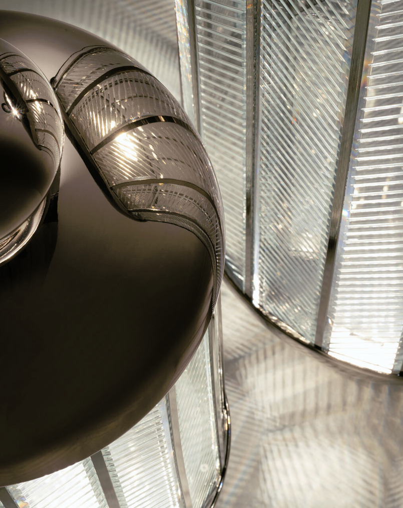 Fata Morgana Table Lamp, view 3