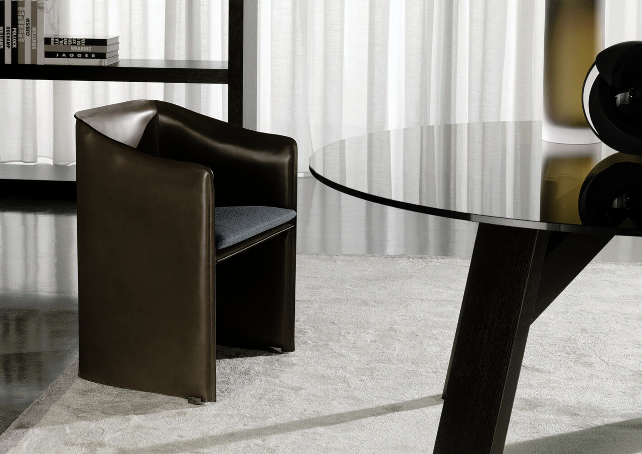 Case Armchair, view 2