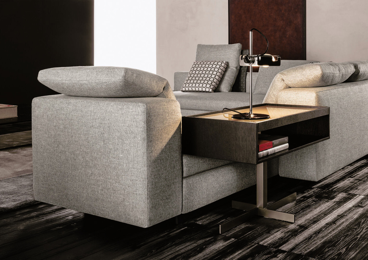 Close Side Table by Minotti, view 3