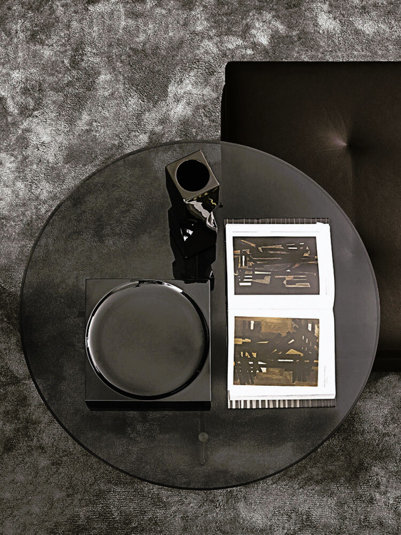 Clyfford Coffee Table by Minotti, view 2