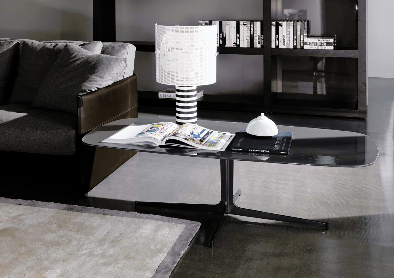 Clyfford Coffee Table by Minotti, view 8