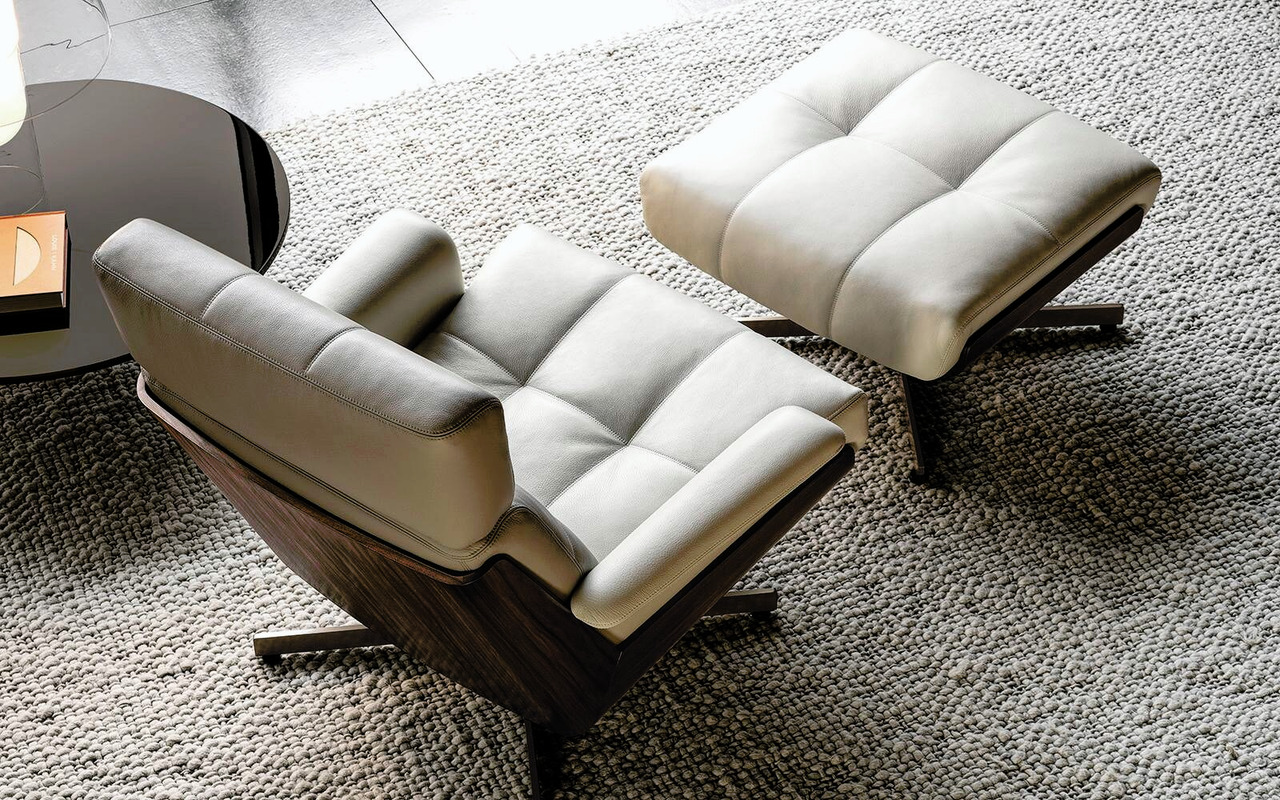 Daiki Armchair by Minotti, view 5