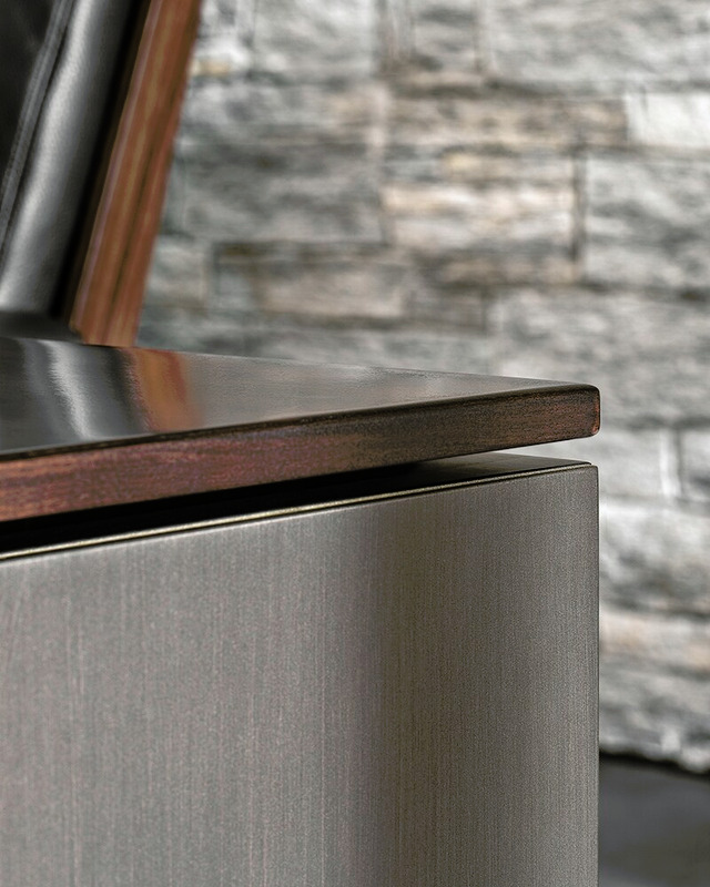 Linha Studio Desk, view 3