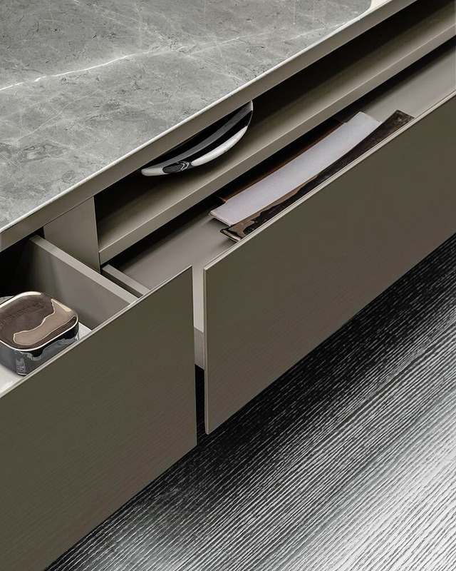 Lou 2020 Sideboard by Minotti, view 2