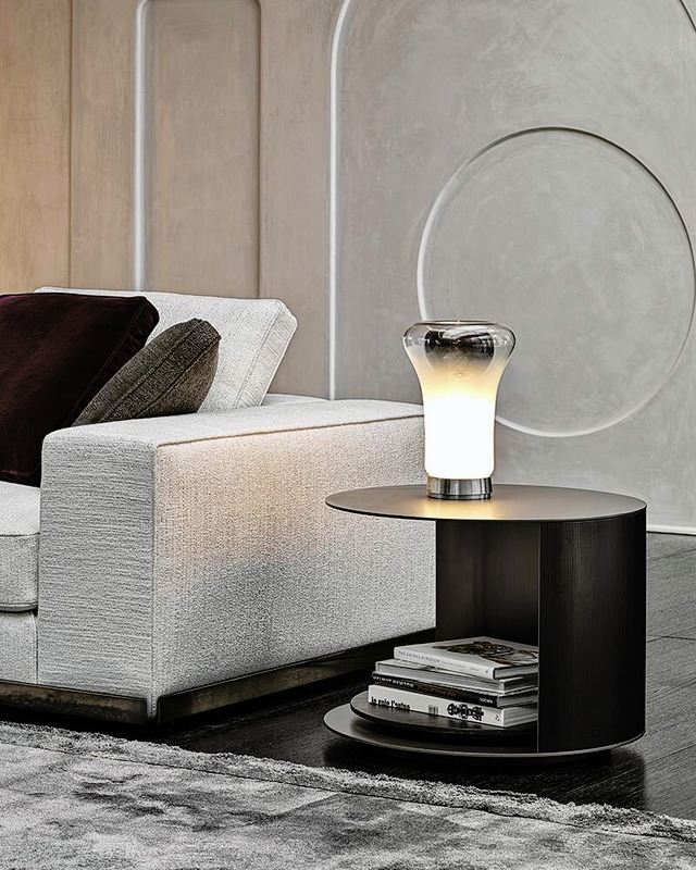 Richer Coffee Table by Minotti, view 3