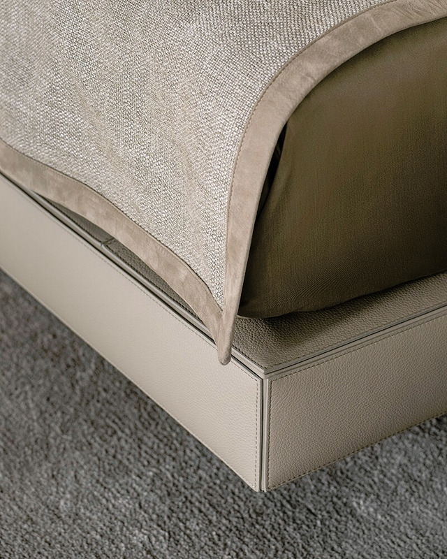 Roger Bed, view 6